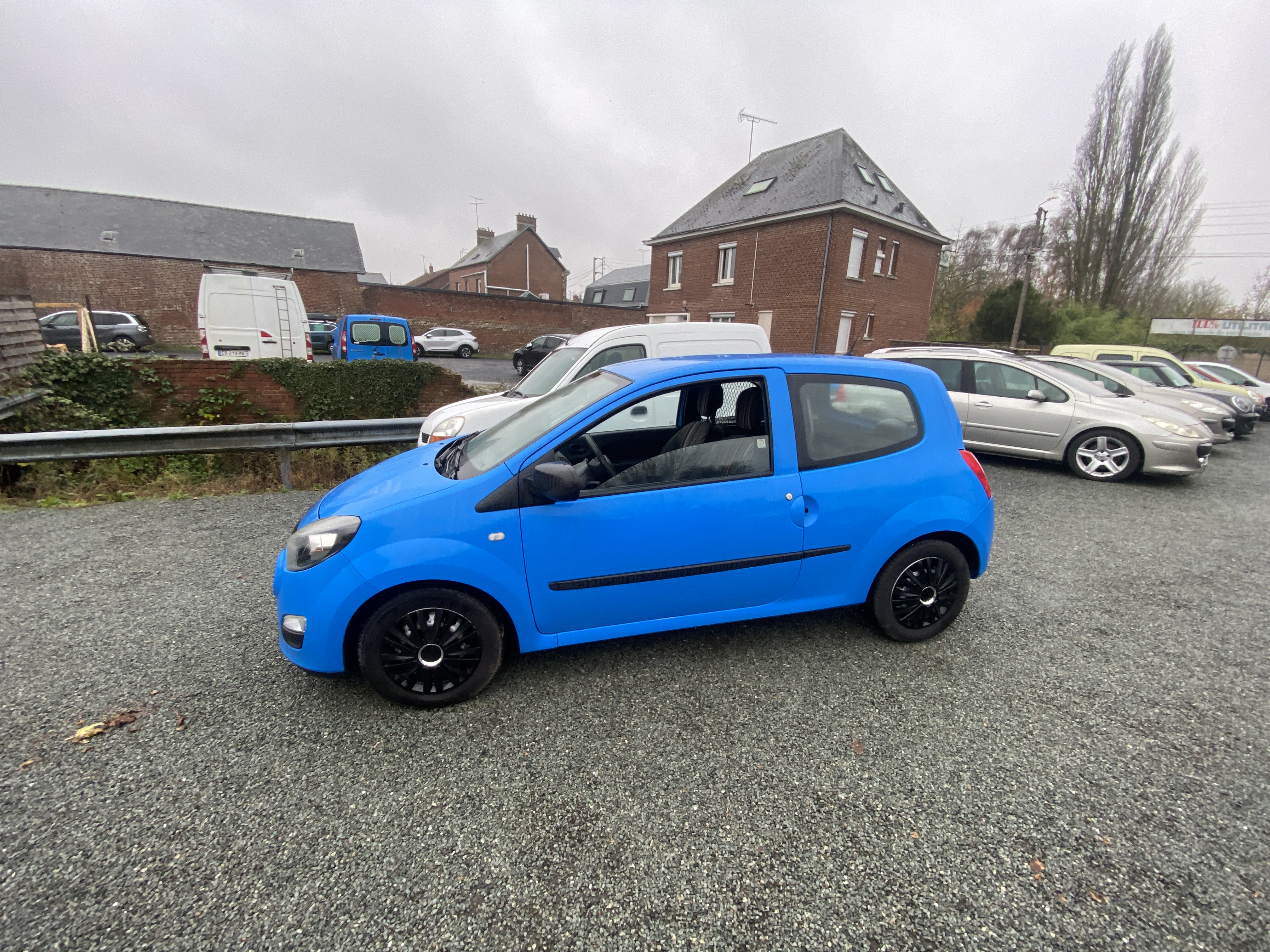 TWINGO